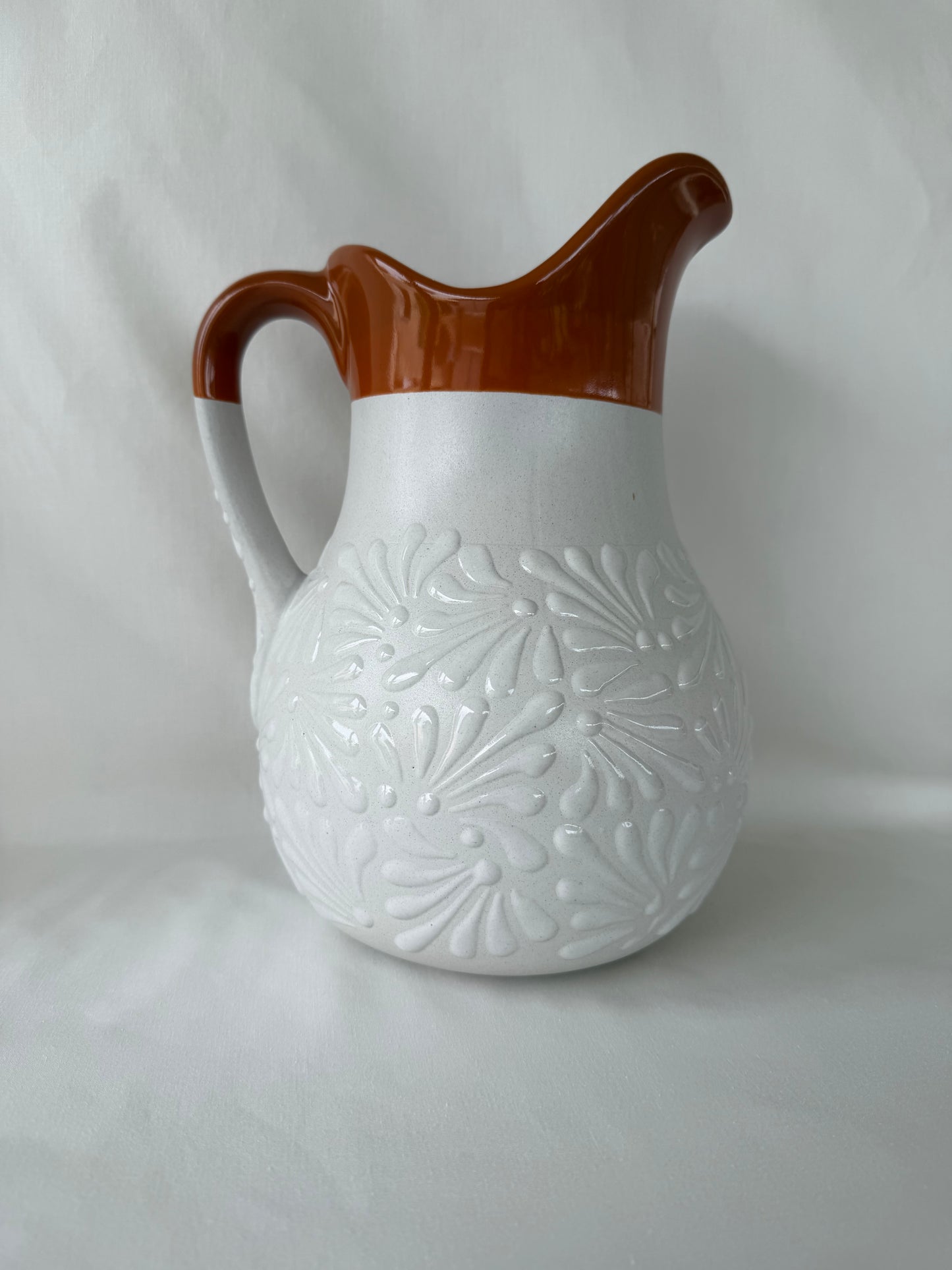 White Jarra with Brown Rim