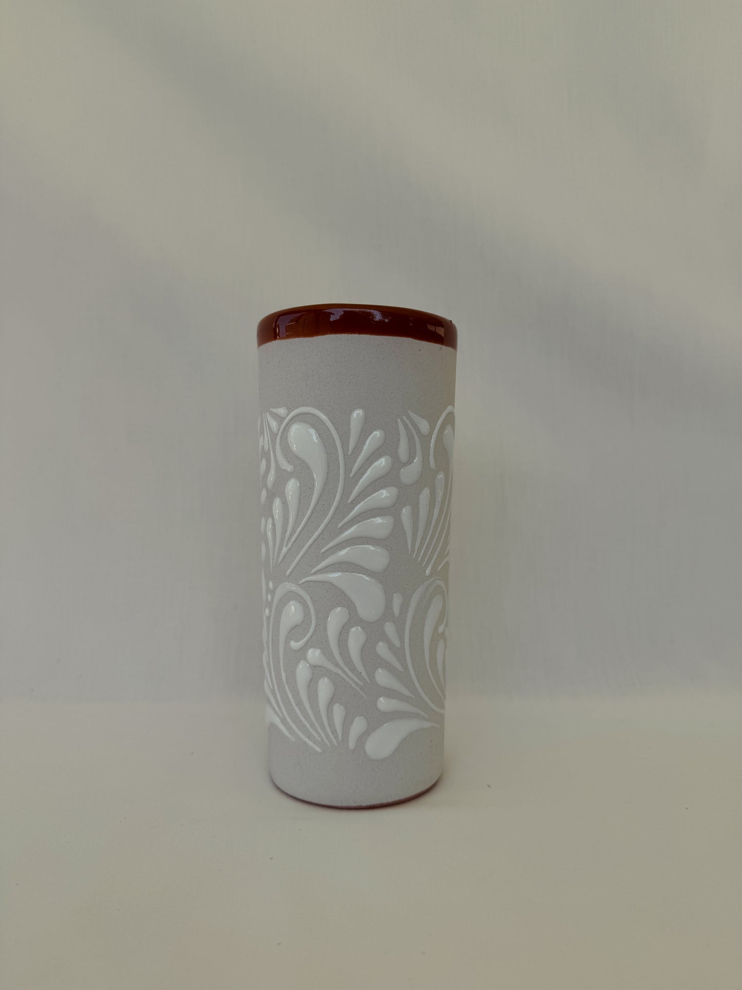White Vaso with Brown Rim