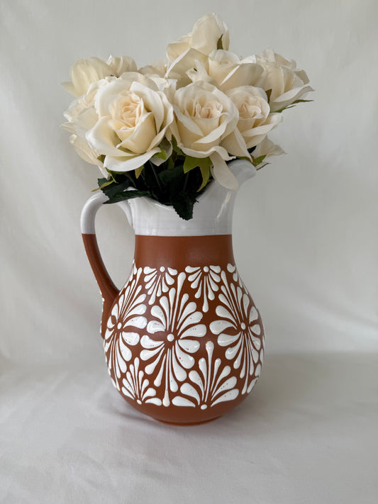 Brown Jarra White Rim