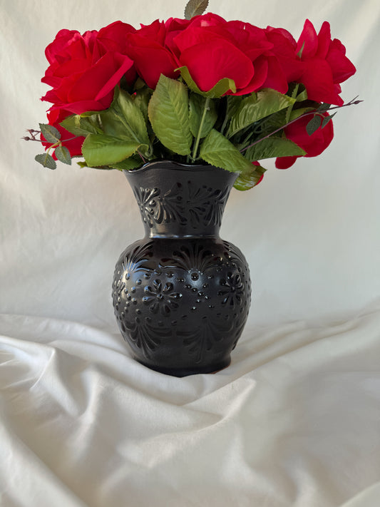 Black Wavy Vase
