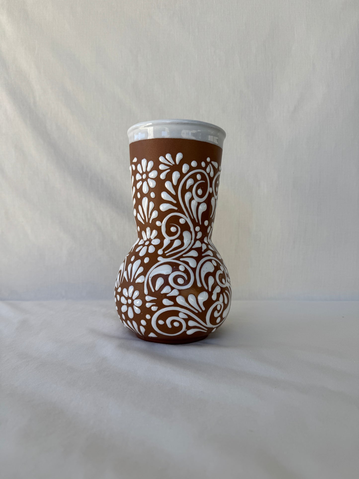 Brown Medium Vase with White Rim