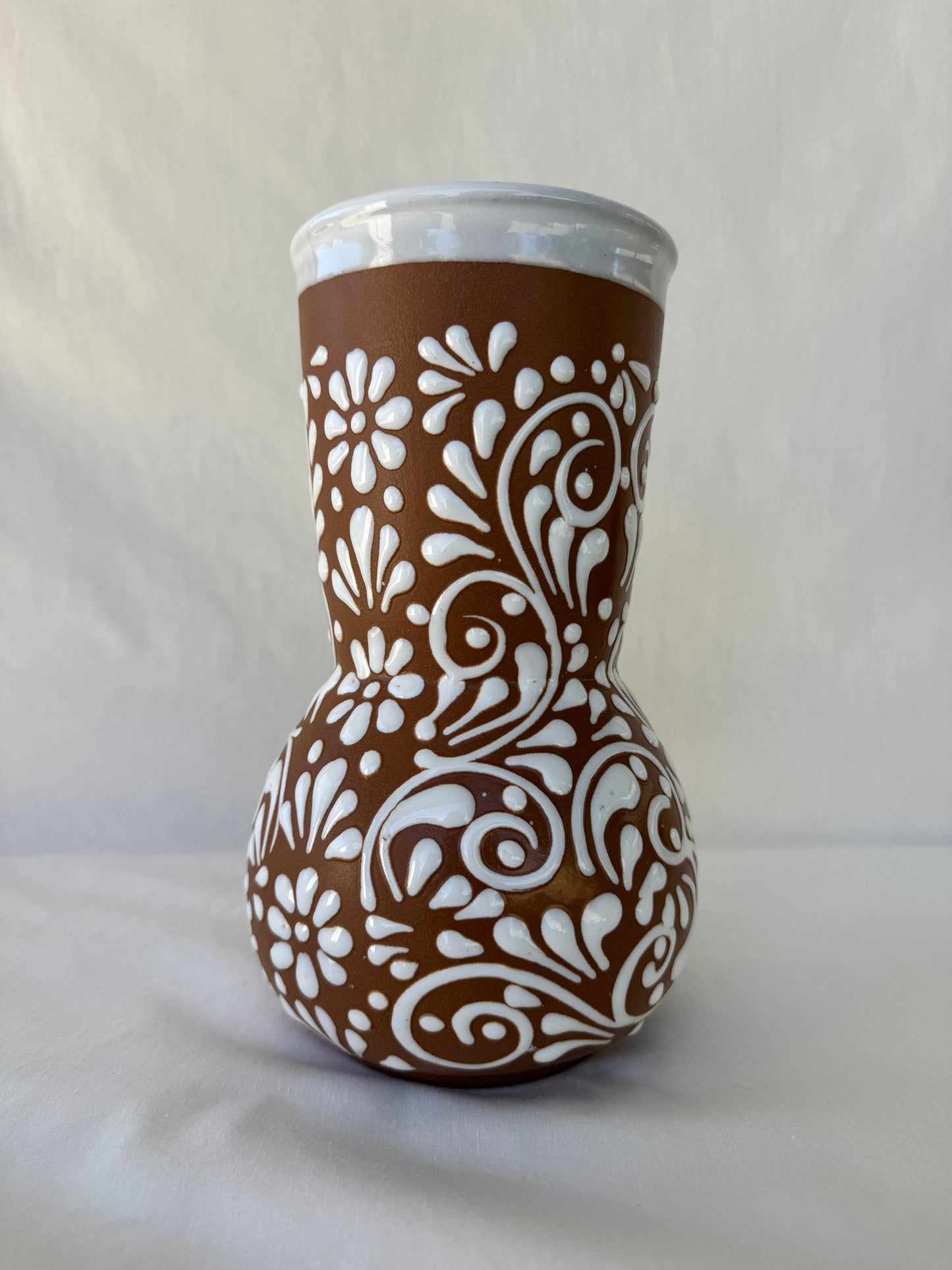 Brown Medium Vase with White Rim