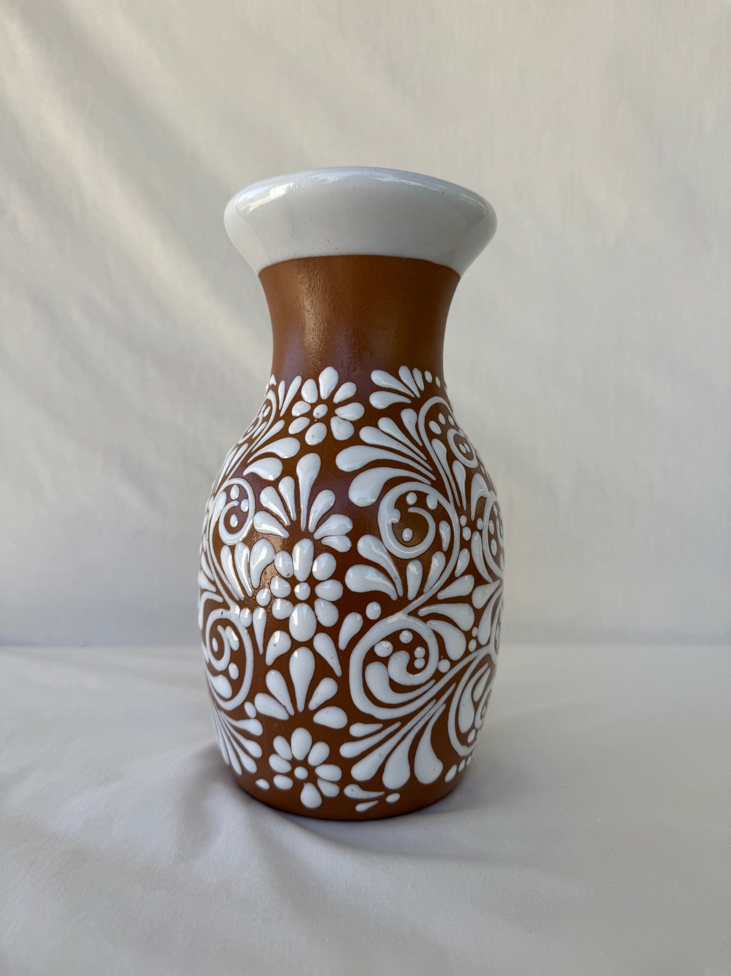 Brown Sirena Vase with White Rim