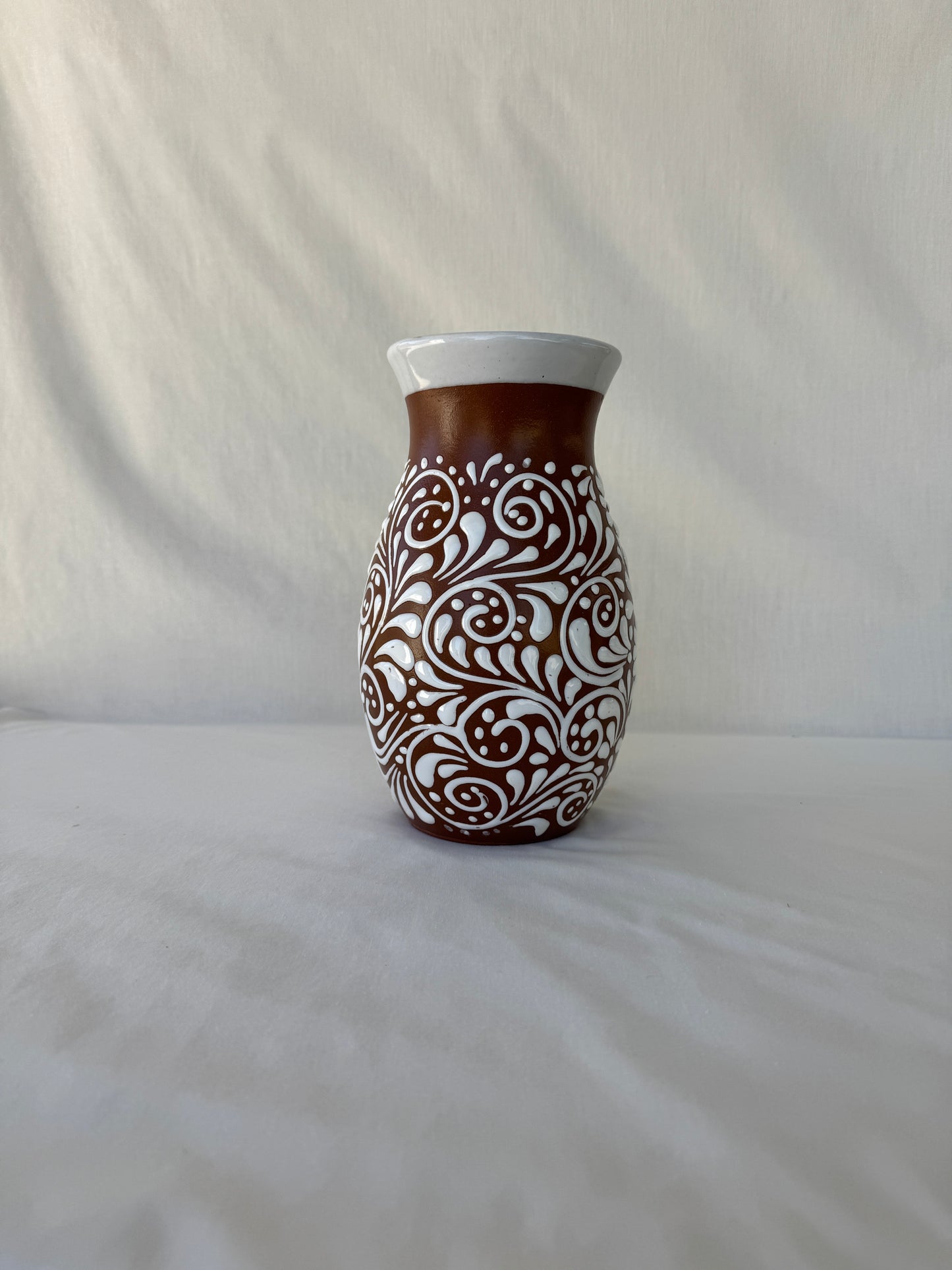 Brown Boliche Vase with White Rim