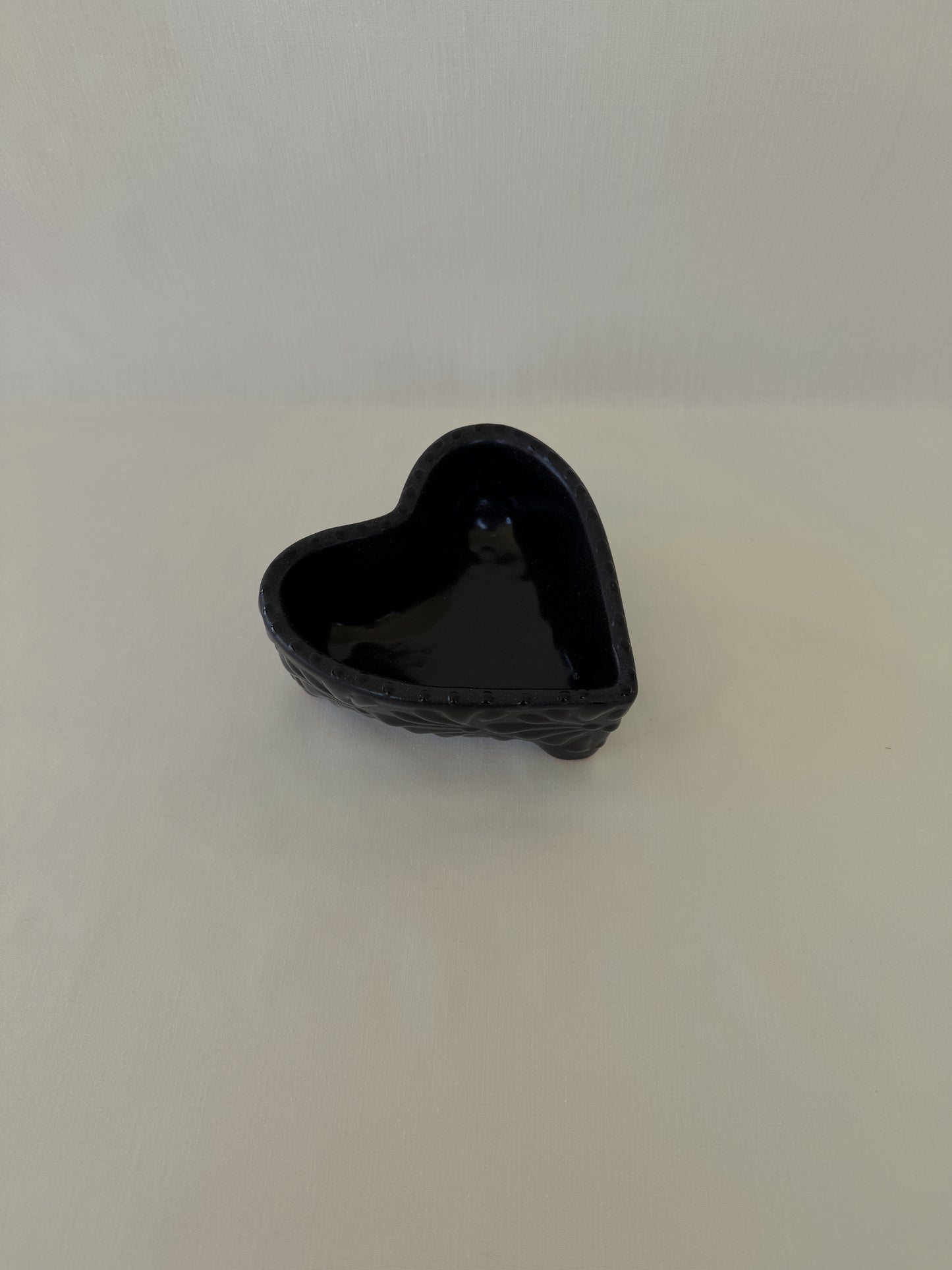 Black Heart Molcajete Salsero 5”