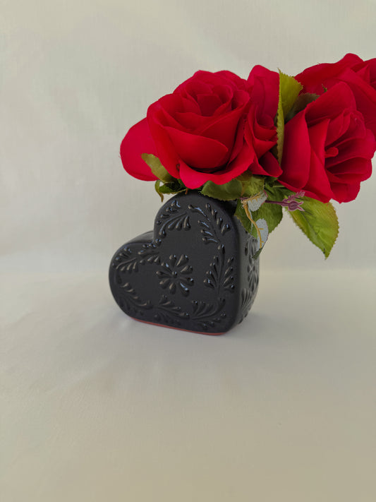 Black Heart Vase Full Design