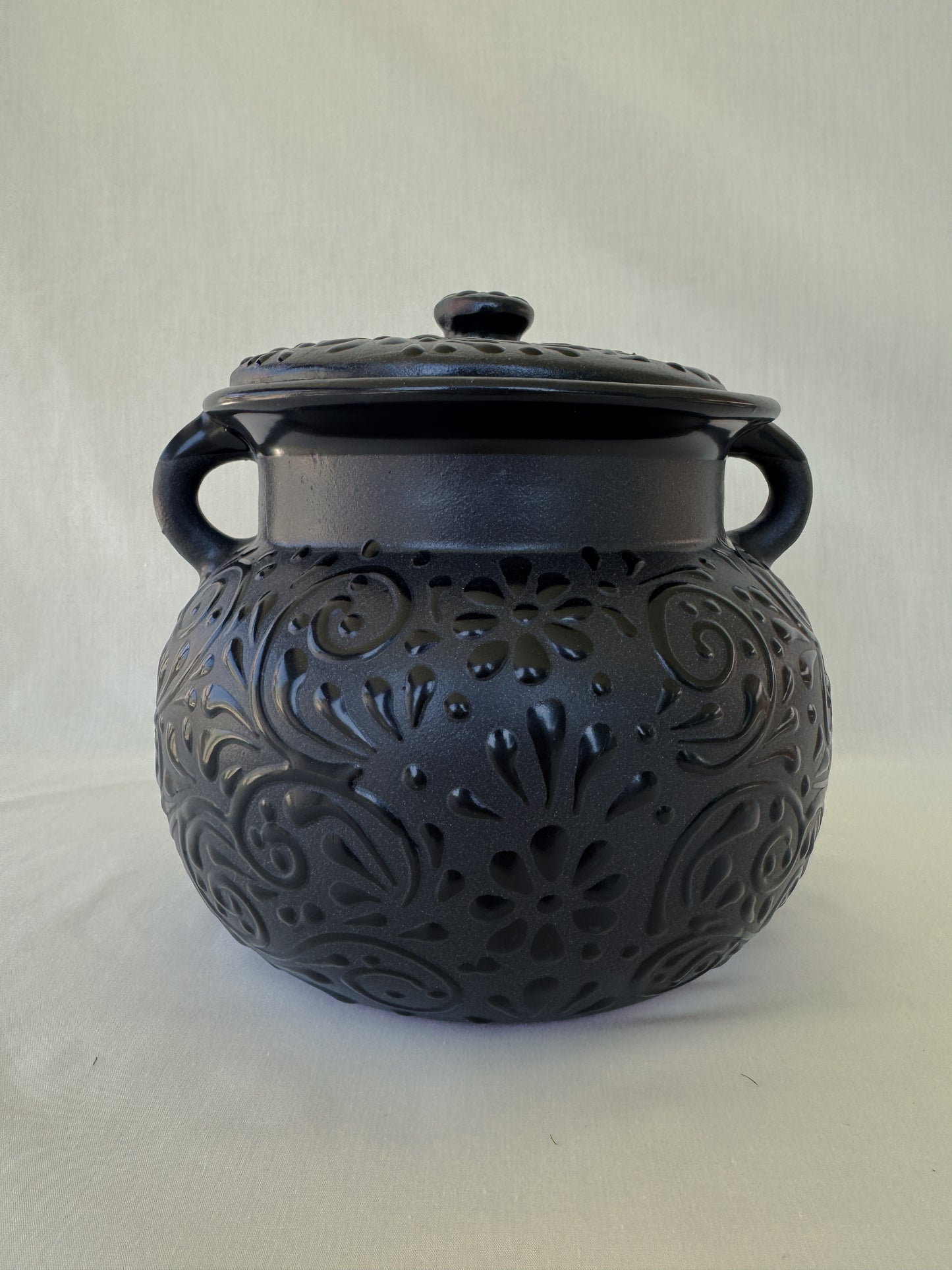 Black Decorative Frijolera